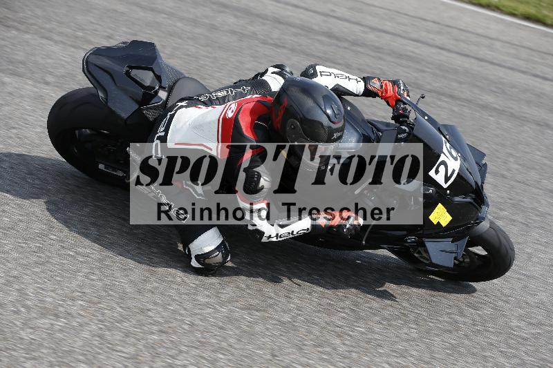/24 08.06.2025 TZ Motorsport ADR/Gruppe gelb/26